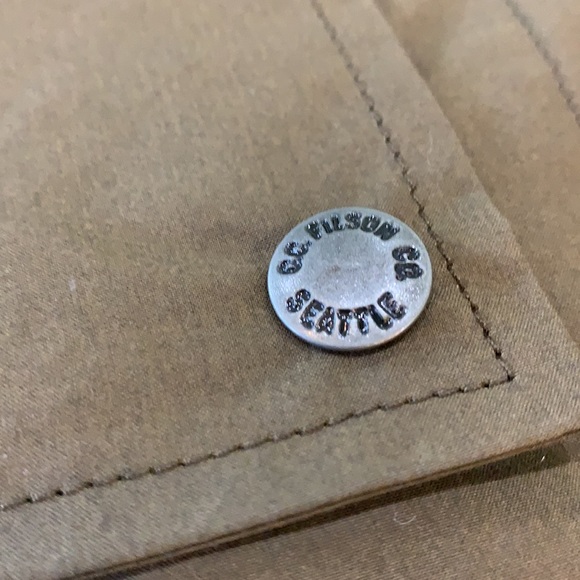 Filson Women’s Sawyer Trench, jacket, coat Marsh Olive - Picture 8 of 10